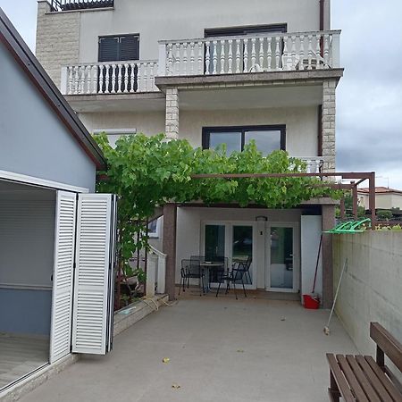 Lili Apartment Умаг Екстериор снимка